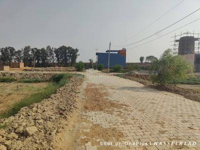 Maina Plot View 3