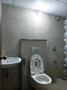 Common Bathroom Image of 1134 Sq.ft 2.5 BHK Apartment / Flat for sale in Shapoorji Pallonji Vanaha, Bavdhan Pune for Rs. 9500000
