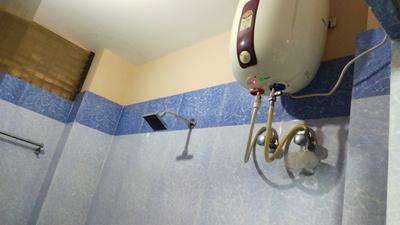 Bathroom Image of 1008 Sq.ft 1.5 BHK Builder Floor for rent in Lehertara Industrial Estate Varanasi for Rs. 18500