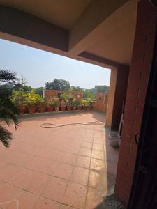 Balcony Image of 1900 Sq.ft 3 BHK Penthouse for rent in Race Course Vadodara for Rs. 50000