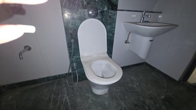 Image of 1350 Sq.ft 3 BHK Apartment / Flat for sale in Lodha Splendora, Kasarvadavali, Thane for Rs. 12450000