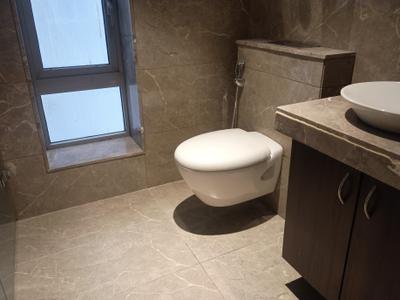 Image of 2654 Sq.ft 4 BHK Apartment / Flat for sale in Oberoi Esquire, Goregaon East, Mumbai for Rs. 152500000