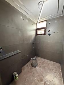 Bathroom Image of 2200 Sq.ft 4 BHK Apartment / Flat for sale in Royale Mansions, Dhakoli Zirakpur for Rs. 12600000