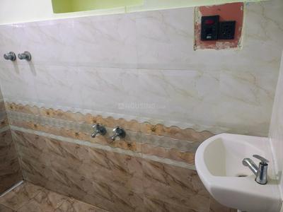 Bathroom Image of 800 Sq.ft 2 BHK Independent House for rent in Azad Nagar Bengaluru for Rs. 16000