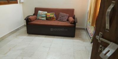 Living Room Image of 450 Sq.ft 1 BHK Builder Floor for rent in RWA Chittaranjan Park Block B, Chittaranjan Park New Delhi for Rs. 28500