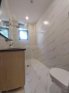 Bathroom Image of 4500 Sq.ft 4 BHK Builder Floor for rent in Sector 108 Noida for Rs. 140000