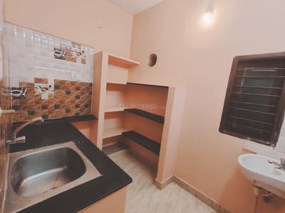 Kitchen Image of 550 Sq.ft 1 BHK Independent House for rent in Anakaputhur Chennai for Rs. 10000