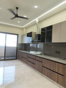 Kitchen Image of 2600 Sq.ft 4 BHK Builder Floor for sale in Punjabi Bagh New Delhi for Rs. 62500000