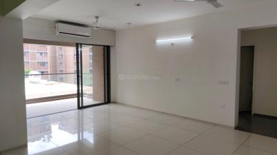Living Room Image of 3350 Sq.ft 4 BHK Apartment / Flat for rent in Shilp Shaligram, Vastrapur Ahmedabad for Rs. 73000