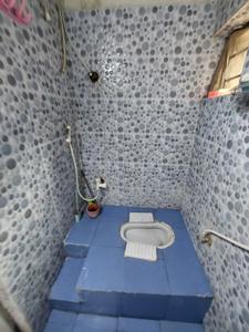 Bathroom Image of 800 Sq.ft 2 BHK Apartment / Flat for sale in Mukundapur Kolkata for Rs. 2200000