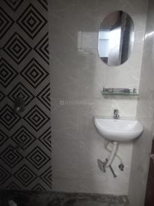 Bathroom Image of 1200 Sq.ft 3 BHK Apartment / Flat for rent in Karamsad Anand for Rs. 15000
