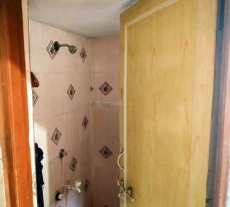 Bathroom Image of 600 Sq.ft 2 BHK Independent House for rent in Sherpura Bharuch for Rs. 8000
