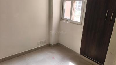 Bedroom Image of 1217 Sq.ft 2.5 BHK Apartment / Flat for rent in RG Residency, Sector 120 Noida for Rs. 28000
