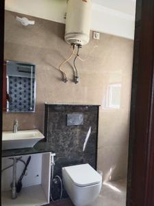 Bathroom Image of 1200 Sq.ft 3 BHK Builder Floor for rent in Sector 47 Gurgaon for Rs. 55000