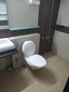 Common Bathroom Image of 1339 Sq.ft 3 BHK Apartment / Flat for rent in RNA Continental, Chembur Mumbai for Rs. 145000