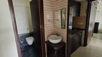 Regency Classic Bathroom One 4