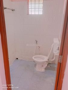 Bathroom Image of 600 Sq.ft 2 BHK Builder Floor for rent in Kakkanad Kochi for Rs. 21000