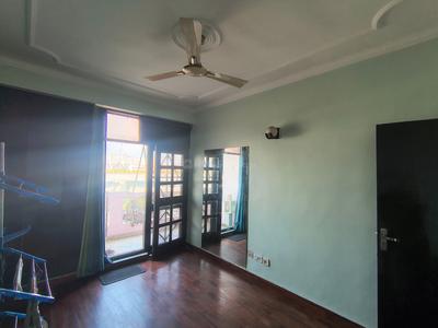 Bedroom Image of 1600 Sq.ft 3 BHK Apartment / Flat for rent in Kesar Garden Apartment, Sector 48 Noida for Rs. 35000