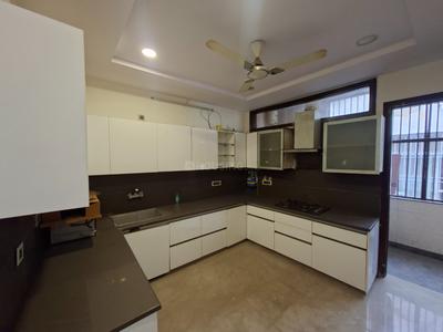 Kitchen Image of 1800 Sq.ft 3 BHK Builder Floor for rent in Tagore Garden Extension New Delhi for Rs. 72000