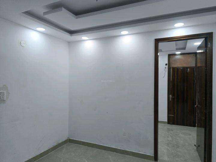 Living Room Image of 650 Sq.ft 2 BHK Builder Floor for sale in Govindpuri New Delhi for Rs. 3500000