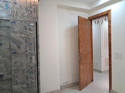 Bedroom Image of 1500 Sq.ft 3.5 BHK Apartment / Flat for sale in Investwell Hometech Homes, Sector 102 Noida for Rs. 7500000