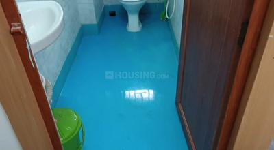 Bathroom Image of 450 Sq.ft 1 BHK Apartment / Flat for rent in Airport Gate no. 1 Kolkata for Rs. 12000