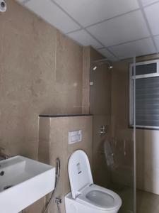Common Bathroom Image of 1800 Sq.ft 4 BHK Apartment / Flat for rent in Runwal The Central Park, Chinchwad Pune for Rs. 78000