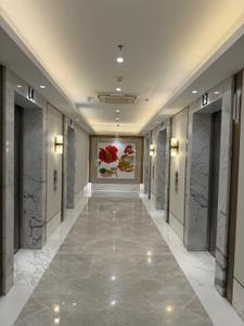 Lift Image of 1752 Sq.ft 2 BHK Apartment / Flat for rent in DLF One Midtown, Karampura New Delhi for Rs. 74000