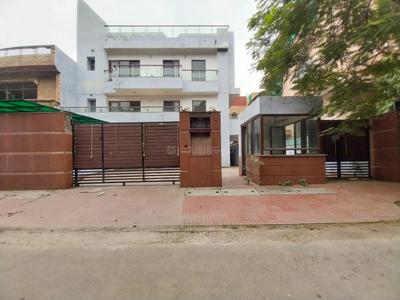 Image of 5400 Sq.ft 5 BHK Villa for sale in Sector 14, Noida for Rs. 186000000