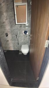Bathroom Image of 2200 Sq.ft 3 BHK Apartment / Flat for rent in Metro Paramount, Shilphata Thane for Rs. 40000