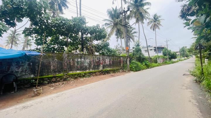 Kunnathery Thikavu Main Image 1