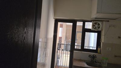 Kitchen Image of 1700 Sq.ft 4 BHK Apartment / Flat for sale in Logix Blossom County, Sector 137 Noida for Rs. 25000000