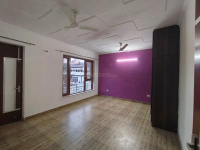 Bedroom Image of 1800 Sq.ft 2 BHK Builder Floor for rent in Sector 4 Gurgaon for Rs. 22600
