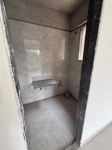 Bathroom Image of 600 Sq.ft 2 BHK Apartment / Flat for sale in Samarth Drushti Emerald, Ghatkopar East Mumbai for Rs. 17700000