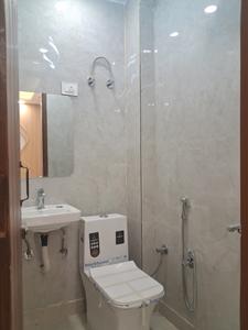 Common Bathroom Image of 600 Sq.ft 2 BHK Builder Floor for rent in Dwarka Mor New Delhi for Rs. 22000