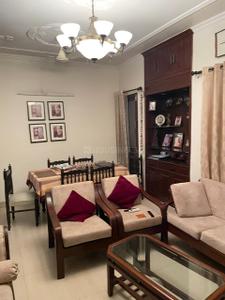 Hall Image of 1400 Sq.ft 3 BHK Apartment / Flat for sale in O C S Apartments, Mayur Vihar Phase 1 New Delhi for Rs. 26000000