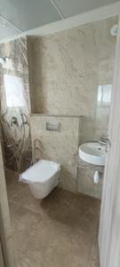 Bathroom Image of 2500 Sq.ft 4 BHK Apartment / Flat for sale in Kalpataru Vienta Tower A, Kandivali East Mumbai for Rs. 80000000