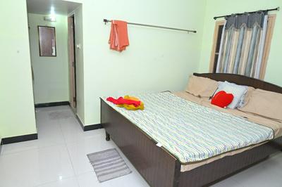 Bedroom Image of 1800 Sq.ft 2 BHK Apartment / Flat for sale in Santhi Nagar Gudivada for Rs. 4800000