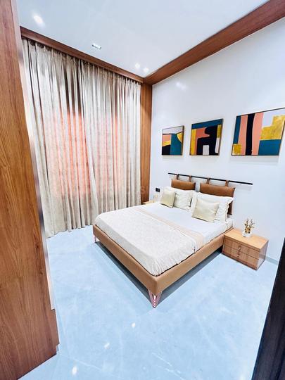 Mohisha The Skylark II Main Image 1