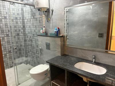 Image of 1500 Sq.ft 4 BHK Apartment / Flat for rent in Mahavir Apartment, Sector 29, Noida for Rs. 49000
