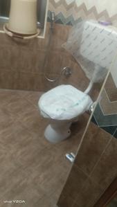 Bathroom Image of 568 Sq.ft 1 BHK Builder Floor for rent in Nungambakkam Chennai for Rs. 19700