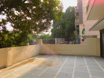 Balcony Image of 900 Sq.ft 1 BHK Builder Floor for rent in Janakpuri New Delhi for Rs. 23000