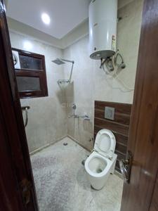 Bathroom Image of 1800 Sq.ft 3 BHK Builder Floor for rent in Tagore Garden Extension New Delhi for Rs. 70000