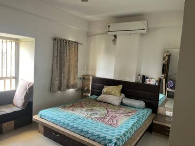 Bedroom Image of 2250 Sq.ft 3 BHK Apartment / Flat for sale in Science City Ahmedabad for Rs. 14000000
