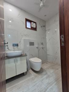 Image of 1000 Sq.ft 2 BHK Builder Floor for rent in Ramesh Nagar, New Delhi for Rs. 40000