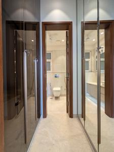 Bedroom Image of 2000 Sq.ft 3 BHK Builder Floor for sale in Greater Kailash New Delhi for Rs. 76500000