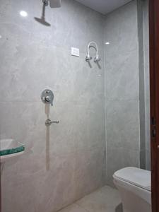 Common Bathroom Image of 980 Sq.ft 2 BHK Apartment / Flat for sale in GCM Gomati Apartment, Sector 49 Noida for Rs. 3900000