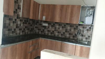 Kitchen Image of 910 Sq.ft 2.5 BHK Apartment / Flat for rent in Prateek Grand City, Siddharth Vihar Ghaziabad for Rs. 23500