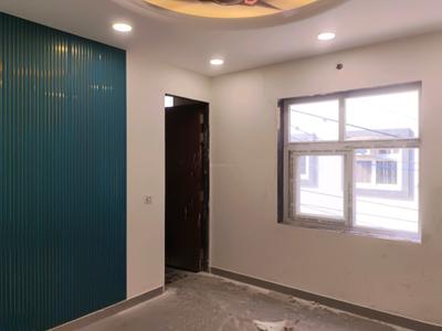 Bedroom Image of 1250 Sq.ft 3 BHK Builder Floor for sale in Rohini Sector 28 New Delhi for Rs. 13500000