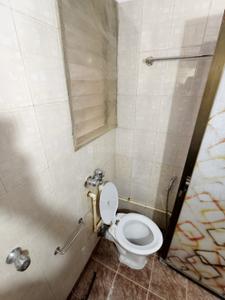 Image of 580 Sq.ft 1 BHK Apartment / Flat for rent in Veena Geet Sangeet, Kandivali West, Mumbai for Rs. 36000
